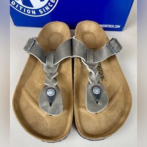 New Birkenstock Gizeh size 10 Iron metallic gray